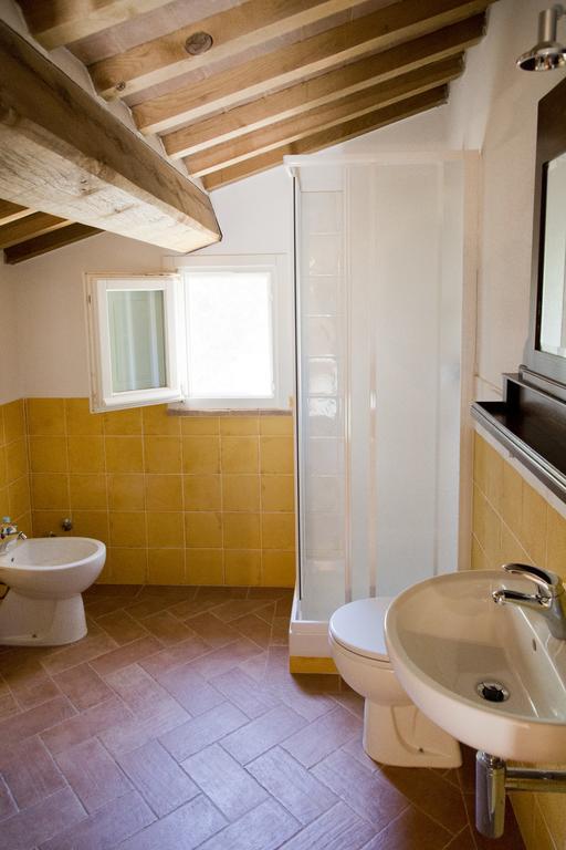 Agriturismo L'Isola Crespina 客房 照片
